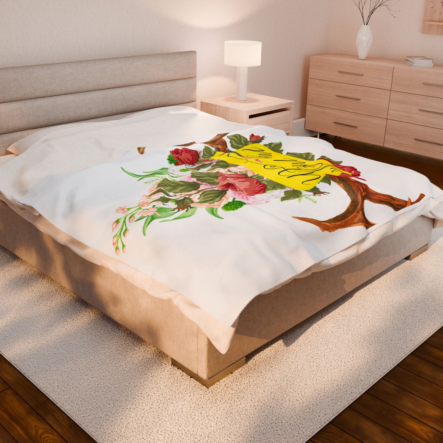 My Mom is a Texan Velveteen Plush Blanket – Cozy Home Decor for Mother's Day and Special Occasions