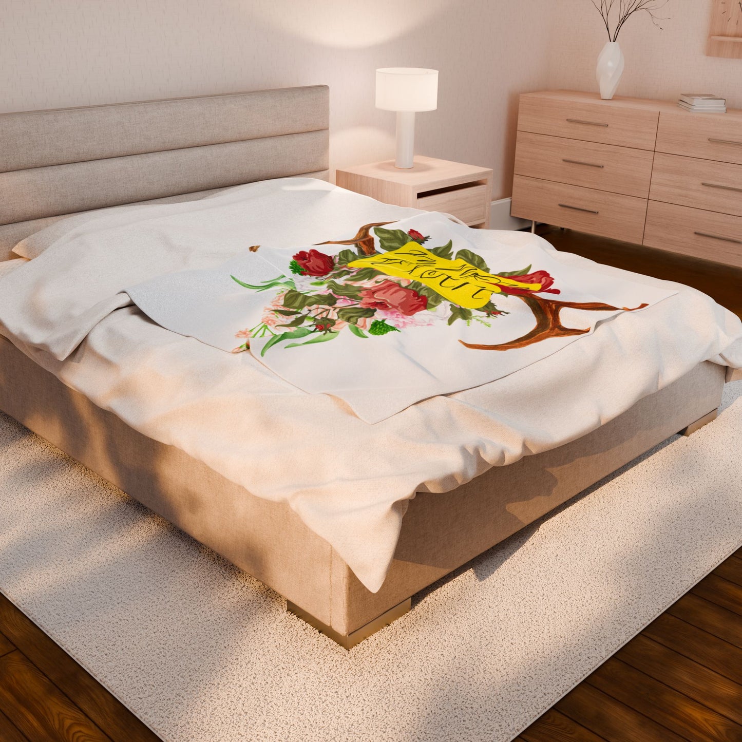 My Mom is a Texan Velveteen Plush Blanket – Cozy Home Decor for Mother's Day and Special Occasions