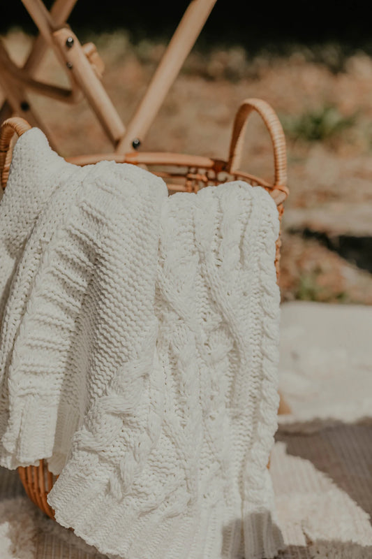 Plush Velveteen Blankets for Home Comfort and Gifting